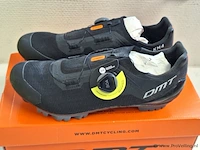Dmt mtb fietsschoenen model scarpe dmt km4 | kleur zwart | maat 42 - afbeelding 2 van  9