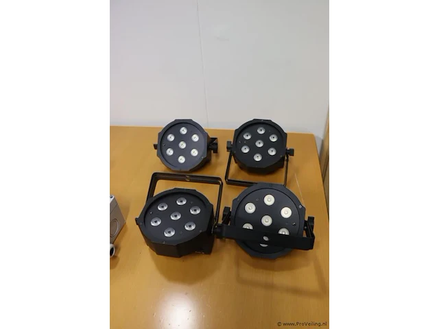 Dmx ayra compar 2 compact led par - 4 stuks - afbeelding 1 van  5