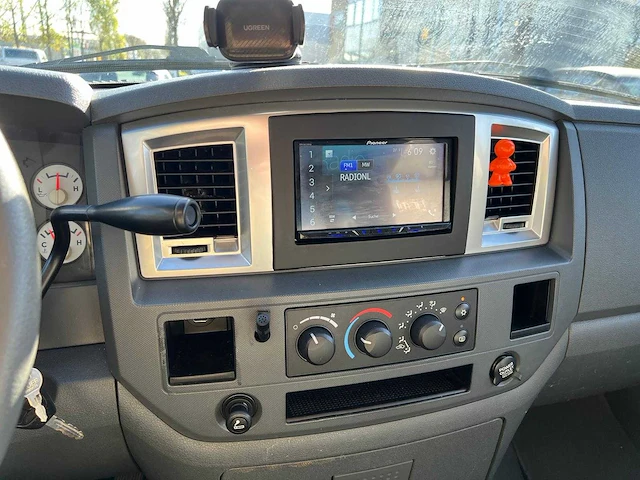 Dodge - 1500 5.7 hemi - ram - 6 pers - 2-vgd-21 - afbeelding 4 van  19
