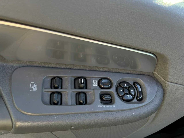 Dodge - 1500 5.7 hemi - ram - 6 pers - 2-vgd-21 - afbeelding 5 van  19