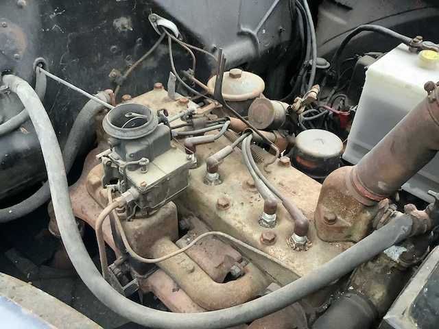 Dodge - 1947 - d24 - personenauto - afbeelding 18 van  25