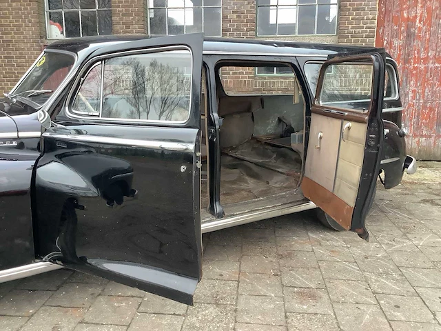 Dodge - 1947 - d24 - personenauto - afbeelding 23 van  25