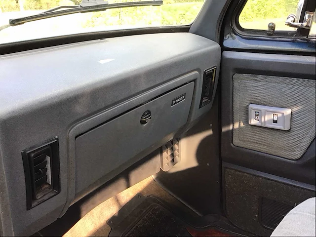 Dodge - 1992 - ram 250 - vrachtwagen - afbeelding 7 van  36