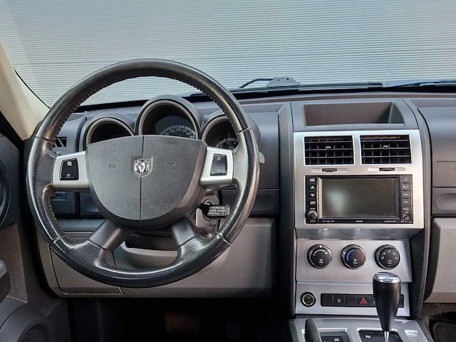 Dodge - 2007 - nitro - 3.7 v6 sxt - 62-xr-sb - afbeelding 3 van  21