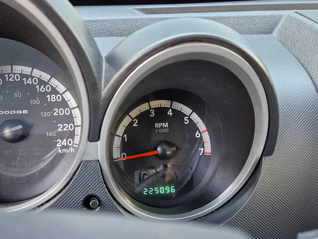 Dodge - 2007 - nitro - 3.7 v6 sxt - 62-xr-sb - afbeelding 6 van  21