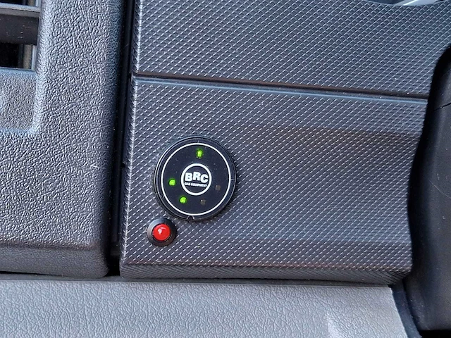 Dodge - 2007 - nitro - 3.7 v6 sxt - benzine - lpg - 63-xs-fs - afbeelding 10 van  23