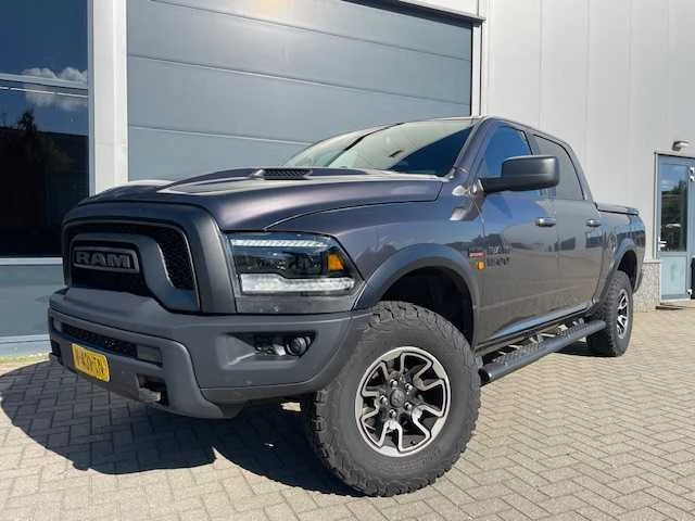 Dodge - 2017 - ram 1500 - 5.7 v8 4x4 qc 6'4l lpg - personenauto - afbeelding 18 van  23