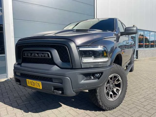 Dodge - 2017 - ram 1500 - 5.7 v8 4x4 qc 6'4l lpg - personenauto - afbeelding 19 van  23