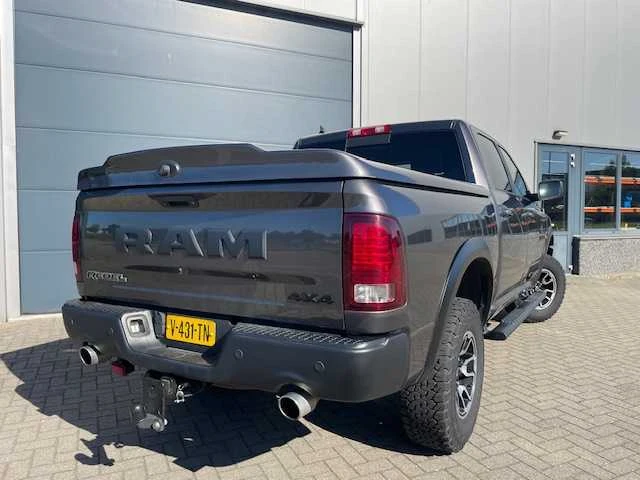 Dodge - 2017 - ram 1500 - 5.7 v8 4x4 qc 6'4l lpg - personenauto - afbeelding 22 van  23