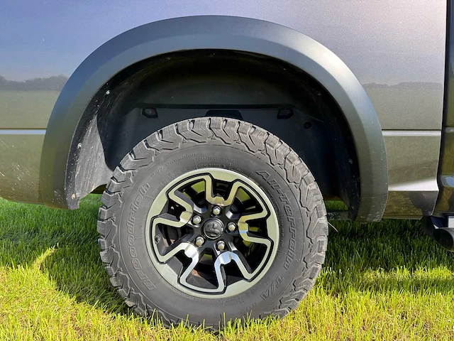 Dodge - 2017 - ram 1500 rebel - 5.7 v8 4x4 qc 6'4 la - personenauto - afbeelding 21 van  32