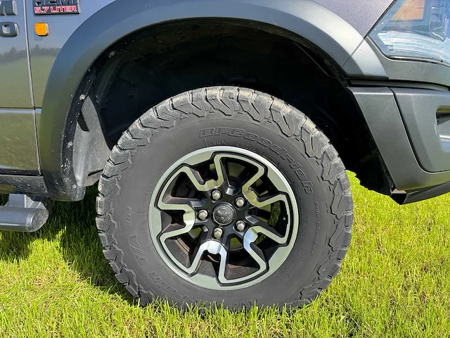 Dodge - 2017 - ram 1500 rebel - 5.7 v8 4x4 qc 6'4 la - personenauto - afbeelding 25 van  32