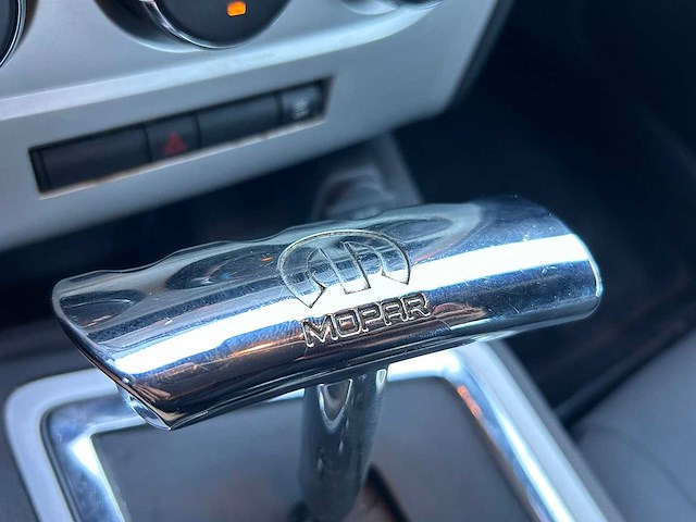 Dodge - challenger - 3.5 - 2010 - afbeelding 9 van  20