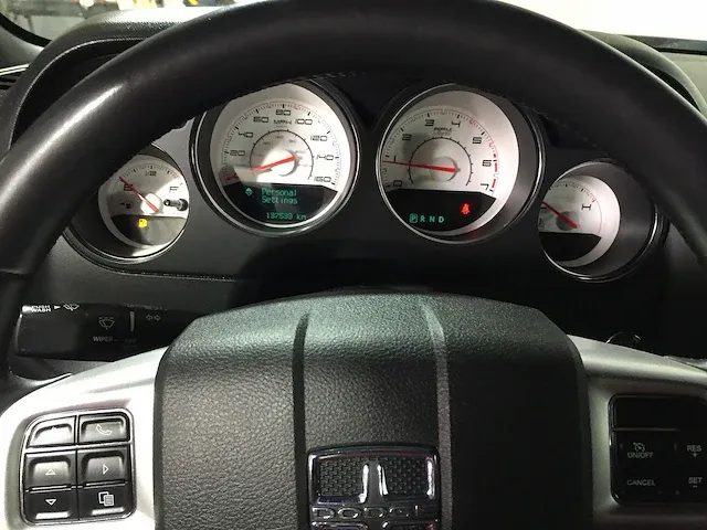 Dodge - challenger r/t - 5.7 v8 automaat - t-012-xv - afbeelding 10 van  27