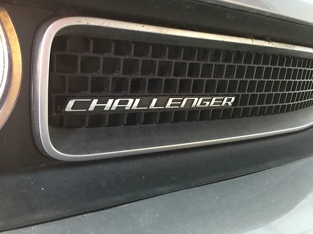 Dodge - challenger r/t - 5.7 v8 automaat - t-012-xv - afbeelding 23 van  27