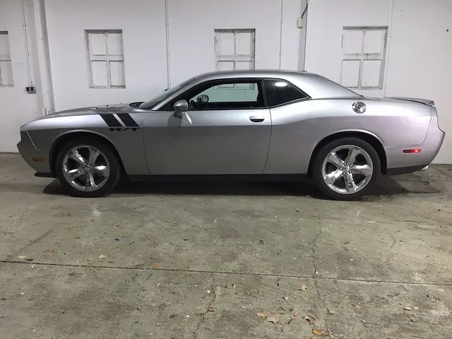 Dodge - challenger r/t - 5.7 v8 automaat - t-012-xv - afbeelding 2 van  27