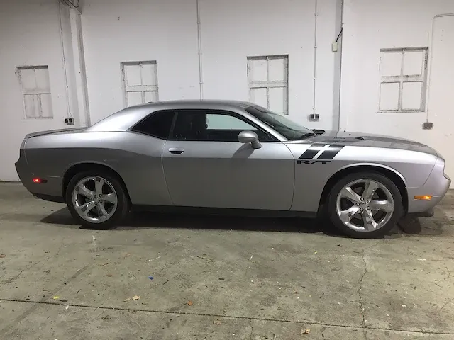 Dodge - challenger r/t - 5.7 v8 automaat - t-012-xv - afbeelding 6 van  27