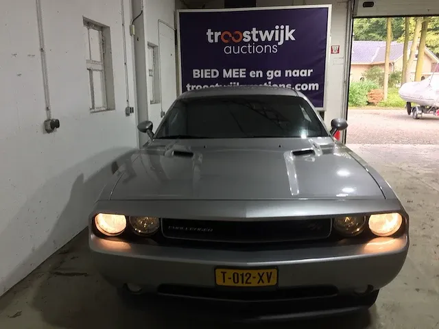 Dodge - challenger r/t - 5.7 v8 automaat - t-012-xv - afbeelding 8 van  27