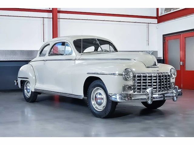 Dodge - deluxe coupe 230ci i6 - 1948 - afbeelding 1 van  74