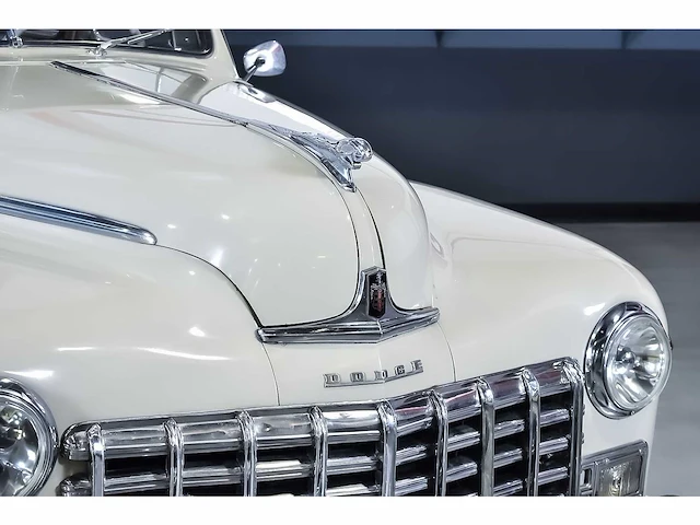 Dodge - deluxe coupe 230ci i6 - 1948 - afbeelding 13 van  74