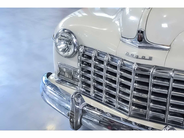Dodge - deluxe coupe 230ci i6 - 1948 - afbeelding 14 van  74