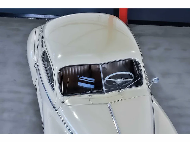 Dodge - deluxe coupe 230ci i6 - 1948 - afbeelding 21 van  74