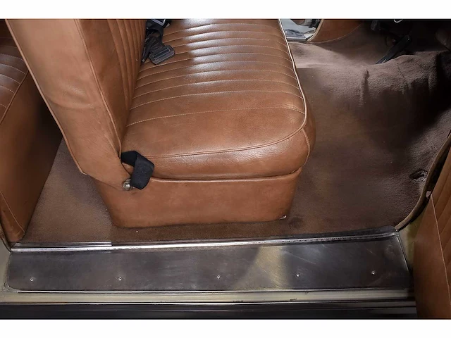 Dodge - deluxe coupe 230ci i6 - 1948 - afbeelding 53 van  74