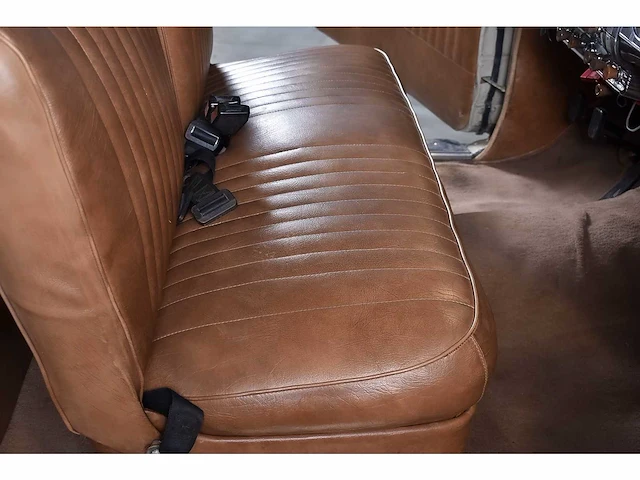 Dodge - deluxe coupe 230ci i6 - 1948 - afbeelding 54 van  74
