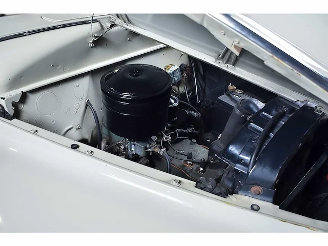 Dodge - deluxe coupe 230ci i6 - 1948 - afbeelding 62 van  74