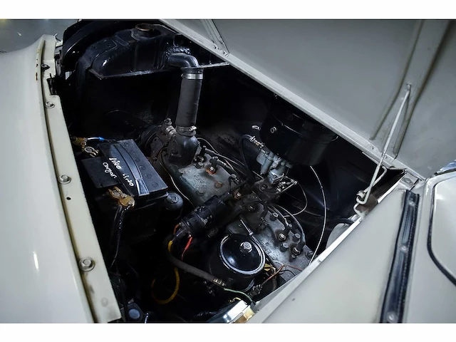 Dodge - deluxe coupe 230ci i6 - 1948 - afbeelding 65 van  74