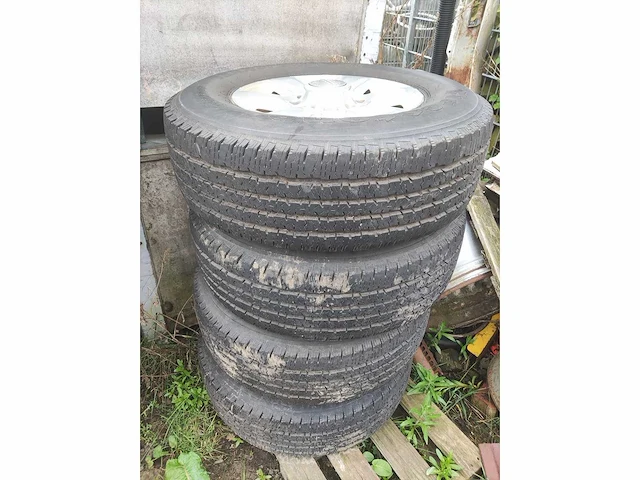 Dodge - laramie long horn edition - velg (4x) - afbeelding 2 van  7
