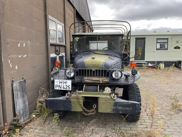 Dodge - legervoertuig - afbeelding 16 van  21