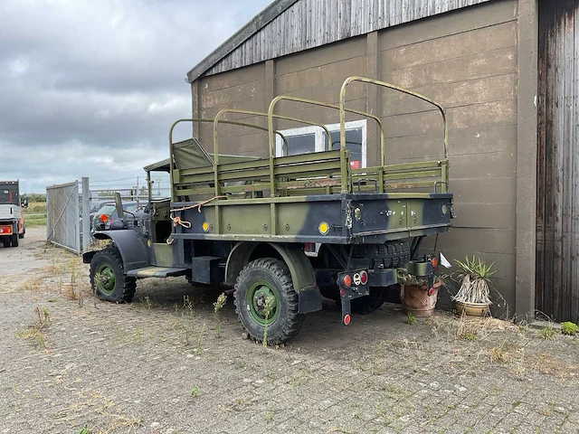 Dodge - legervoertuig - afbeelding 17 van  21