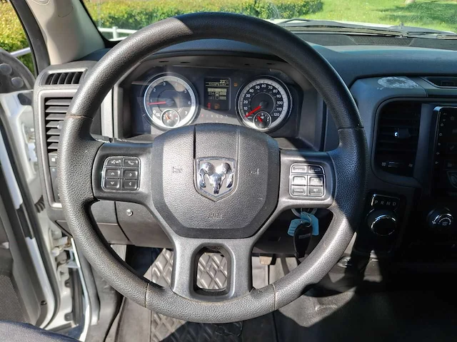 Dodge - ram 1500 - 3.6 v6 qc 6'4 - 2019 - 309pk - afbeelding 3 van  25