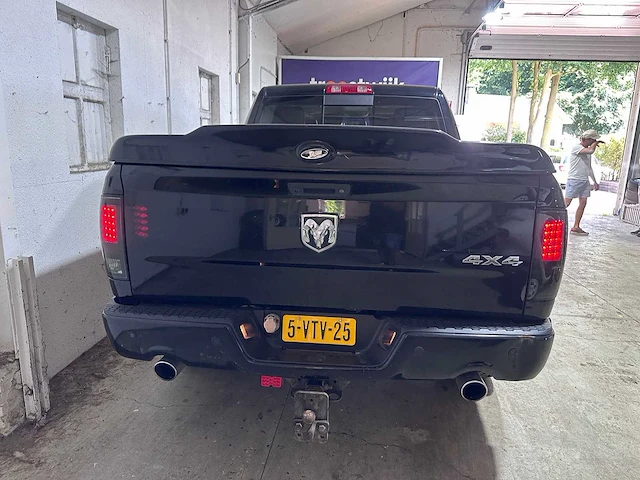 Dodge - ram 1500 - 5.7 v8 cc 5'7 - 5-vtv-25 - afbeelding 17 van  22