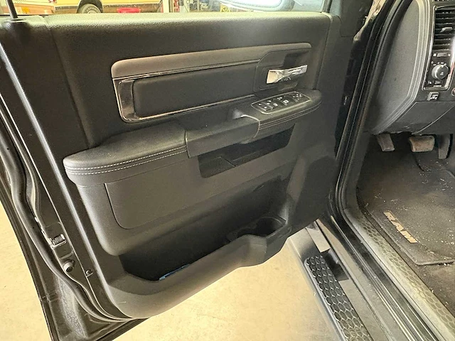 Dodge - ram 1500 - 5.7 v8 qc 6'4 - bedrijfswagen - afbeelding 6 van  41