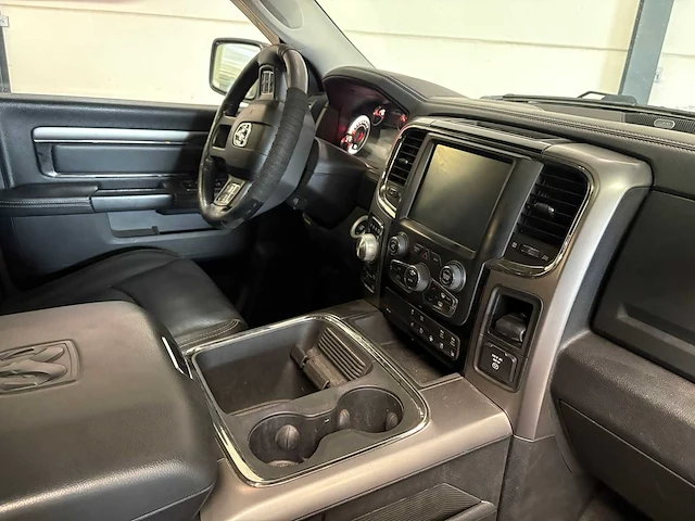 Dodge - ram 1500 - 5.7 v8 qc 6'4 - bedrijfswagen - afbeelding 36 van  41