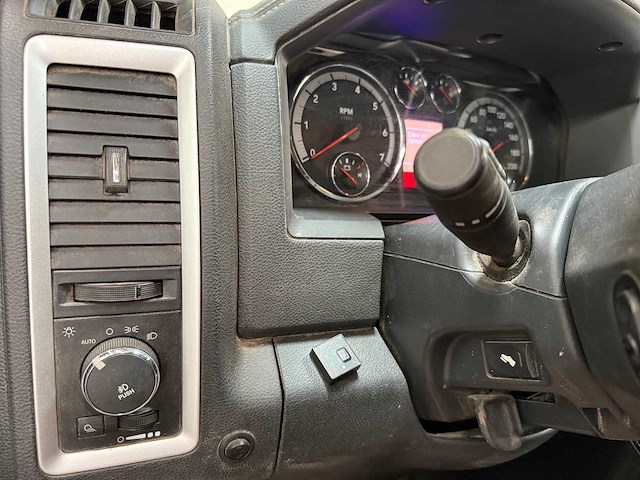 Dodge - ram 1500 - 5.7 v8 qc 6'4 - dubbel cabine - lpg - bedrijfswagen - 2011 - afbeelding 18 van  40
