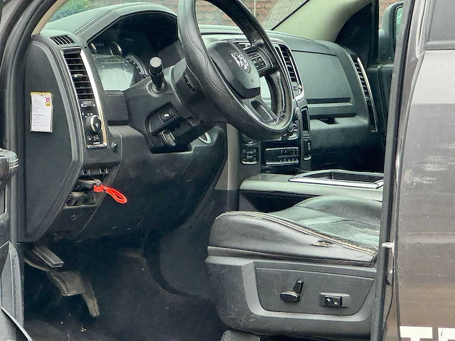 Dodge - ram 1500 - 5.7 v8 qc 6'4 - vj-191-t - afbeelding 22 van  22