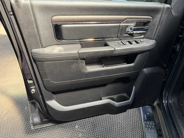 Dodge - ram 1500 - hemi v8 5.7 - dubbel cabine - bedrijfswagen - 2016 - afbeelding 35 van  43