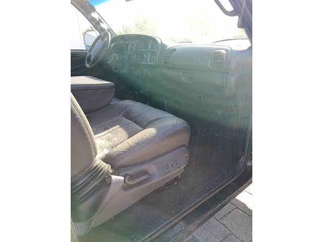 Dodge - ram 2400 - personenauto - afbeelding 14 van  21
