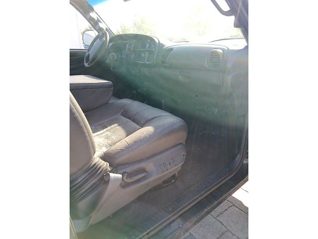 Dodge - ram 2400 - personenauto - afbeelding 6 van  21