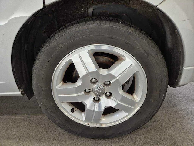 Dodge caliber 1.8 s 2009 | 23-jvl-9 - afbeelding 13 van  17