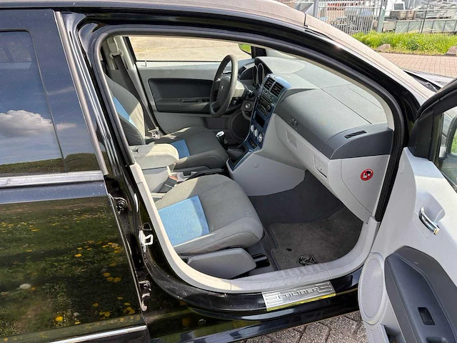 Dodge caliber 1.8 sxt, 48-tt-zb - afbeelding 3 van  25