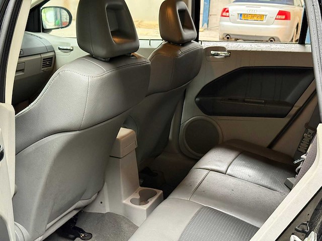 Dodge caliber 2.0 sxt , 34-tt-xd - afbeelding 8 van  11