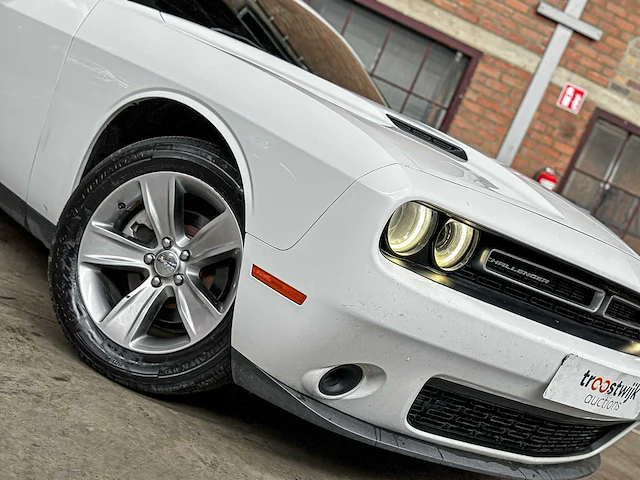 Dodge challenger 3.6 v6 305pk 2016 - afbeelding 38 van  39