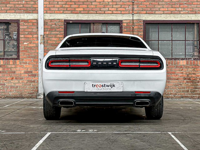 Dodge challenger 3.6 v6 305pk 2016 - afbeelding 4 van  39