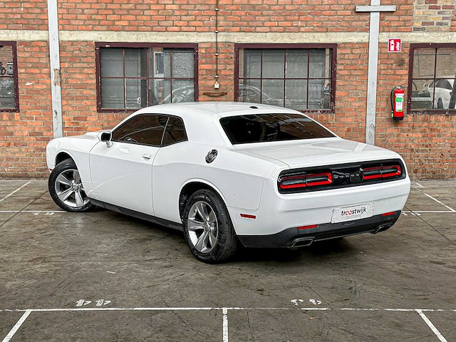 Dodge challenger 3.6 v6 305pk 2016 - afbeelding 8 van  39
