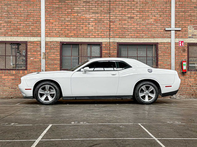 Dodge challenger 3.6 v6 305pk 2016 - afbeelding 10 van  39