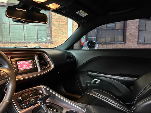 Dodge challenger 3.6 v6 305pk 2016 - afbeelding 14 van  39