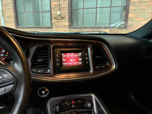 Dodge challenger 3.6 v6 305pk 2016 - afbeelding 21 van  39